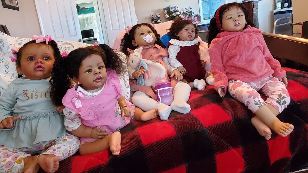 Thanksgiving Doll Chat