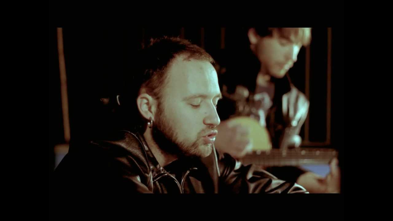 Encrudo - Entre t&uacute; y yo (videoclip).avi