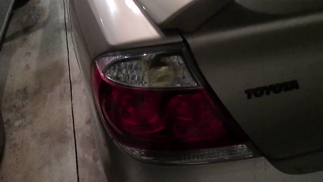 2005 Toyota Camry SE V6 Review
