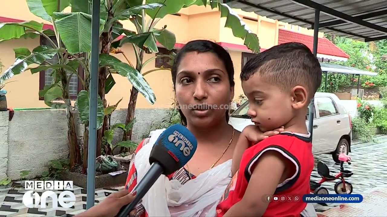 രാത്രി മതിൽ ചാടിയെത്തും... ചുവന്ന പട്ടുപാവാട മുറ്റത്ത് വിരിച്ചിട്ട് പോകും...