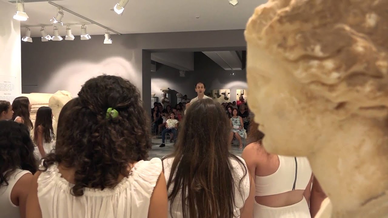 Λιλιπούπολη: Κύλα Γιαουρτοπόταμε (Το άσπρο χρώμα)