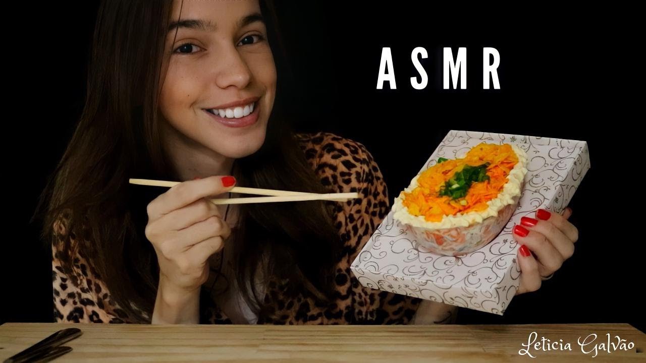 ASMR - COMENDO OVO DE PASCOA DE SALMÃO (MUKBANG)