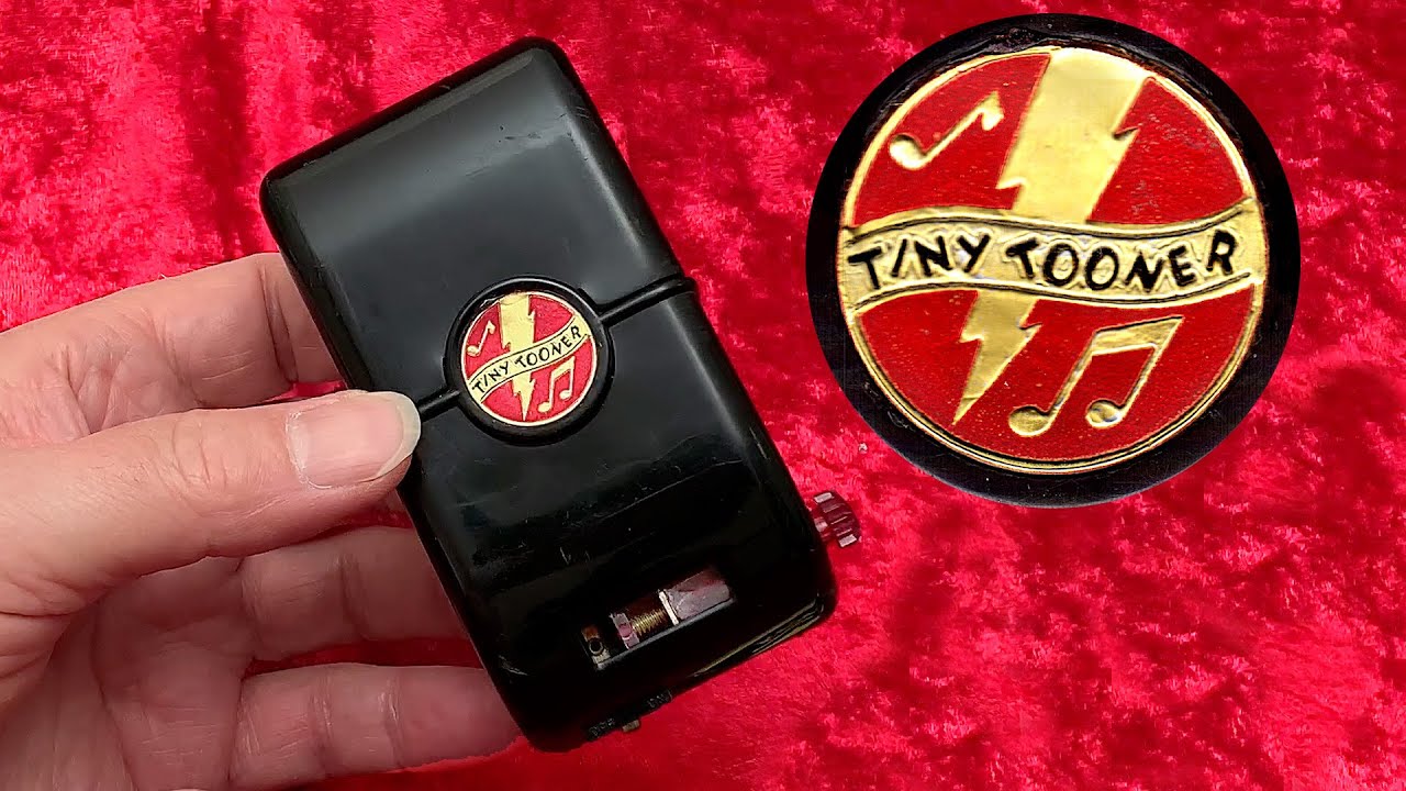 1950s TWO-TUBE pocket-size radio RARE 'Tiny Tooner' pre-transistor - collectornet.net