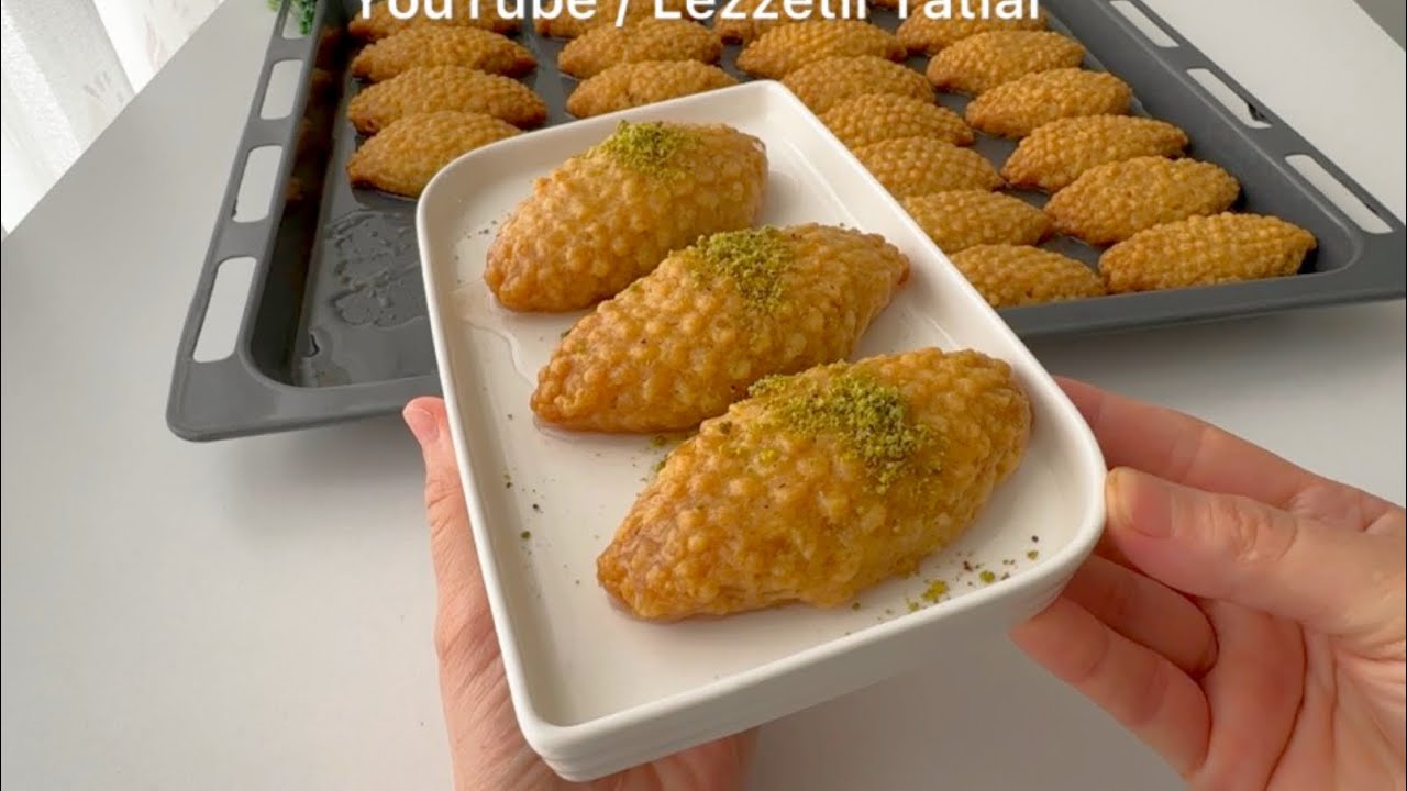 Sadece 4 Malzeme mi 😳 Bu Tatlı Favoriniz Olacak 👌 Şerbetini Tam Çeken Kalburabastı Tatlısı 🥰