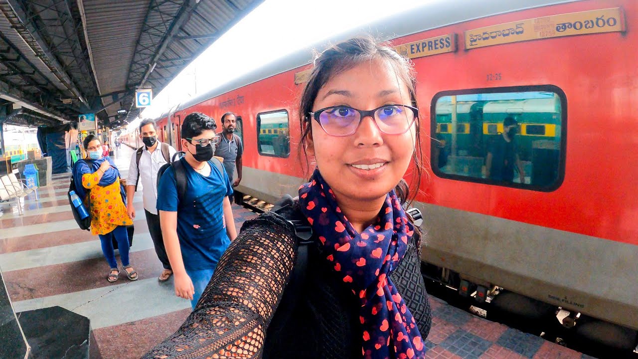 CHARMINAR EXPRESS NIGHT JOURNEY | Onboard 12760 Hyderabad to Chennai Train Vlog #Girltrainvlogger