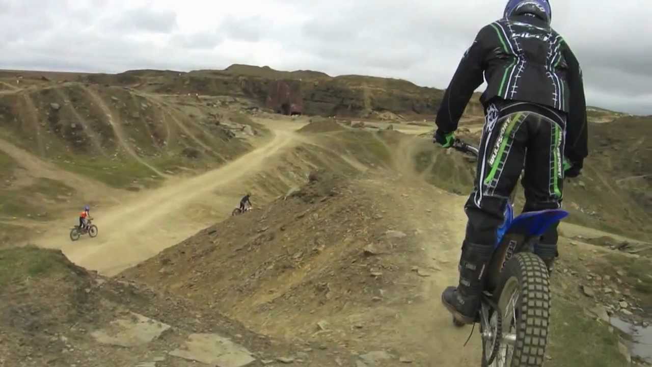 cowm quarry mess about