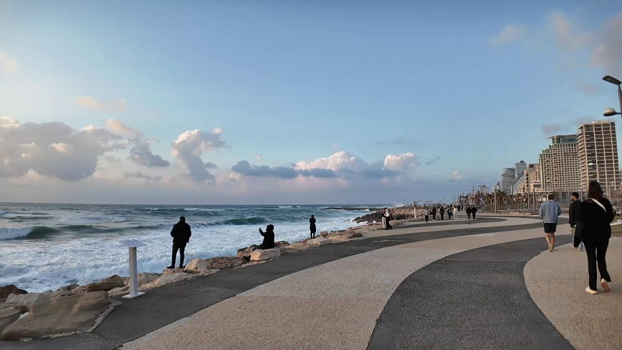 LIVE: Evening Vibes at the Tel Aviv Promenade, Israel 🇮🇱 🌊