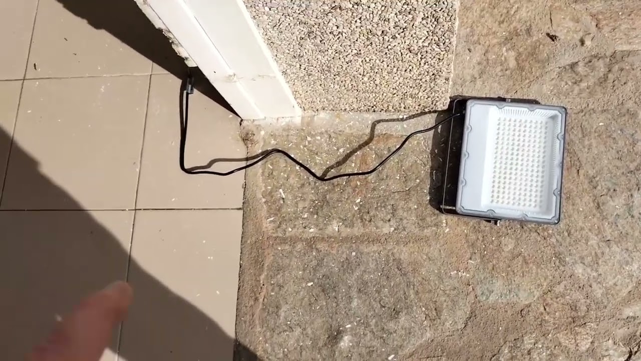 MEEKBOS Foco LED Exterior 100W IP66 luz blanca fr&iacute;a muy luminoso