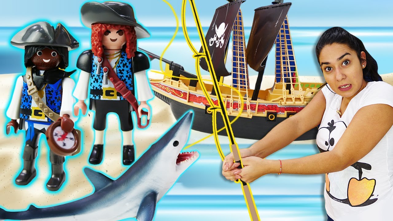 Spielzeug Kindergarten auf Deutsch. Die Piraten reparieren das Schiff. Spielzeug Video auf Deutsch