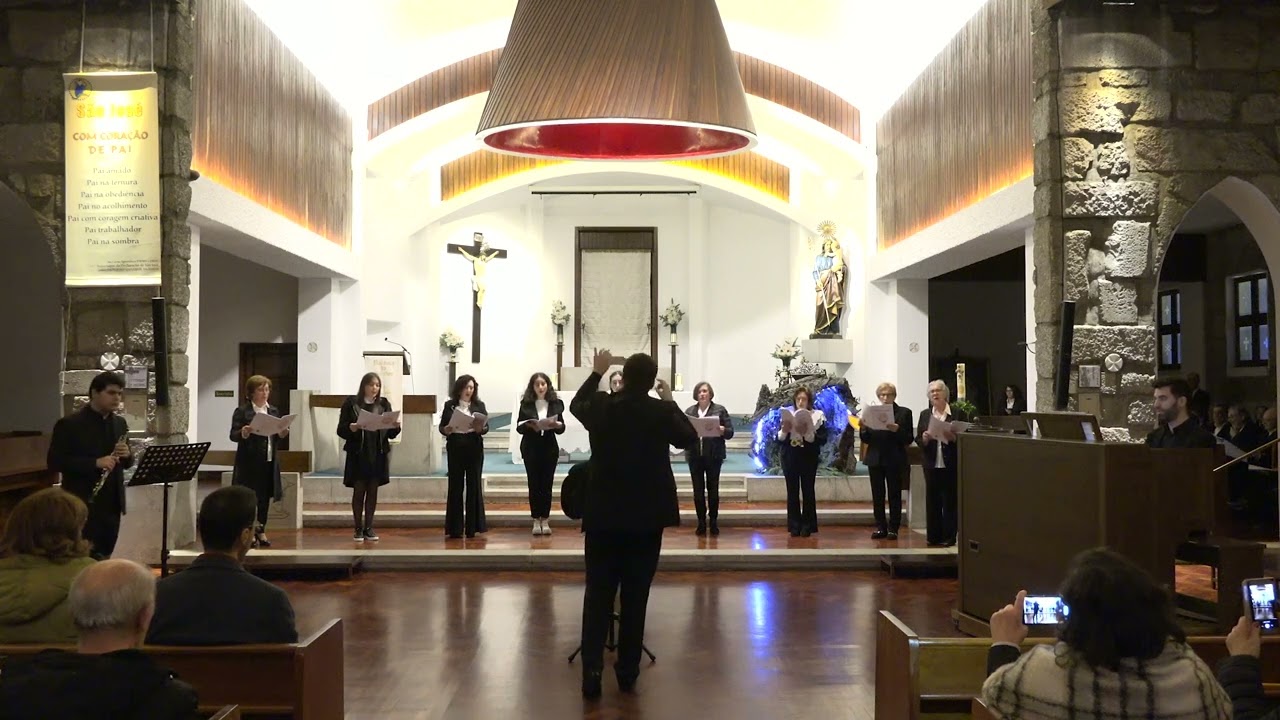 5. Senhor, vem nos salvar - Comunidade de Emanuel | Coro de Oração