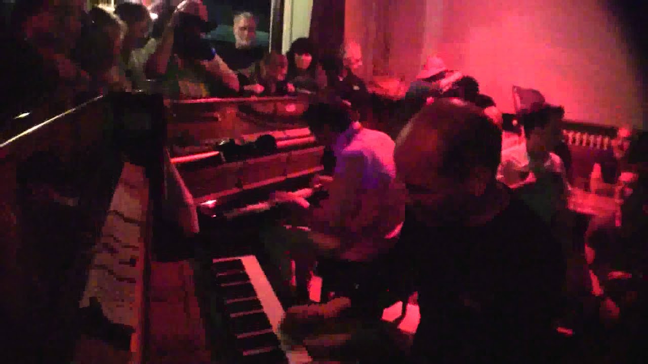 Laroquebrou 2011:14.08.2h59. La fête !!!!! Part n°4