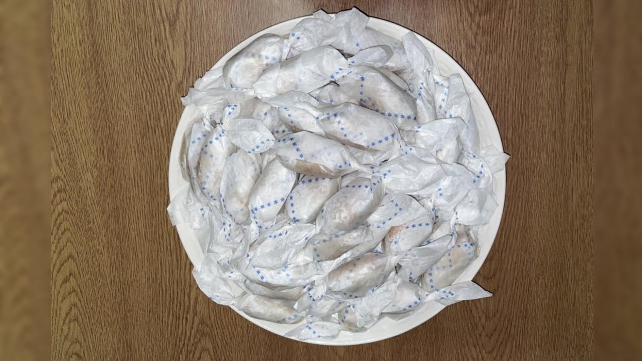 حلوة الكاوكاو الشمالية بمكاونات بسيطة - Pindakoekjes in papiertjes met weinig ingrediënten