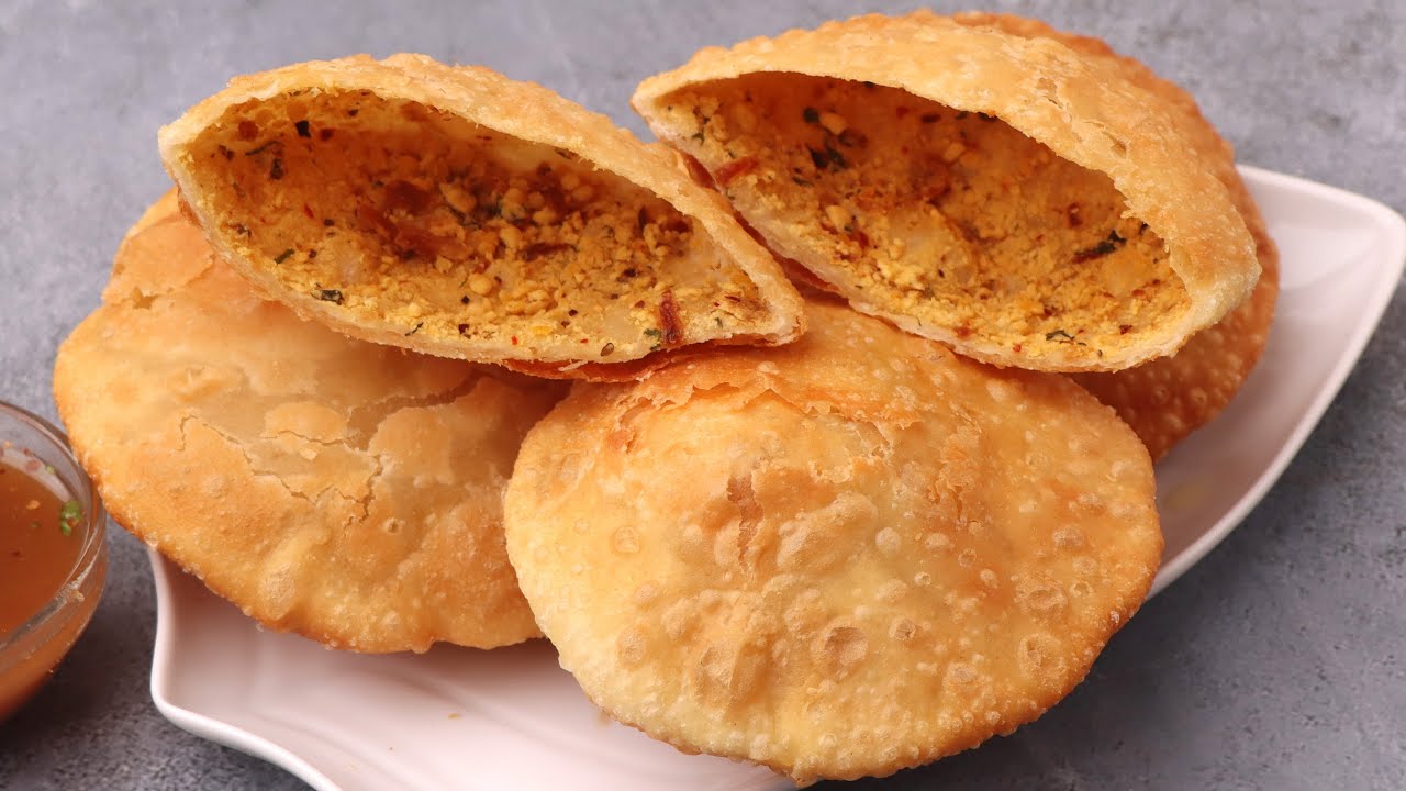 এক কাপ ময়দায় একসাথে ফুলকো আলু ডাল পুরি রেসিপি, বিকেলের নাস্তায় জমে যাবে। Alu Puri | Dal Puri
