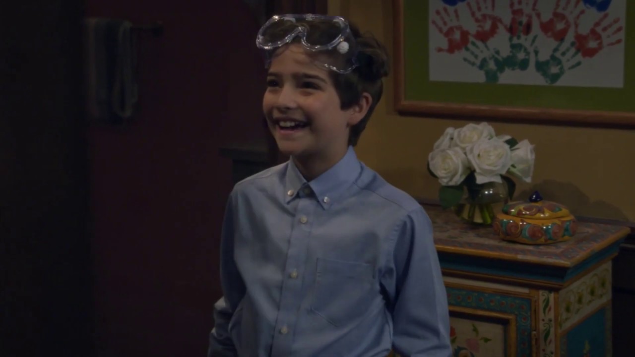 Fuller House S4E6 REVENGE ON UNCLE JOEY AT LAST! Paintbombed