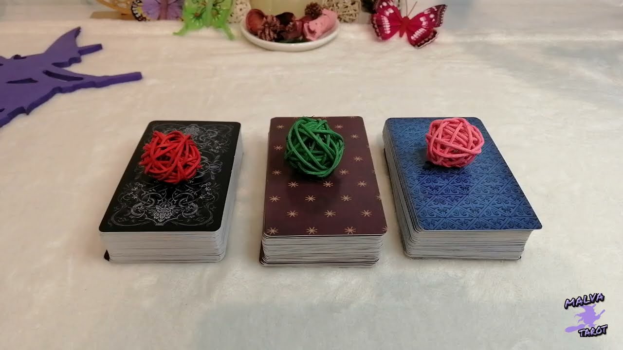 ♥️💭¿QUÉ  PIENSA DE TI? 📩 + CANALIZACIÓN 💫 Tarot interactivo