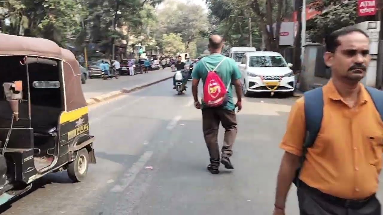Roads of the Earth - Nehru Road, Vile Parle (East), Mumbai, India