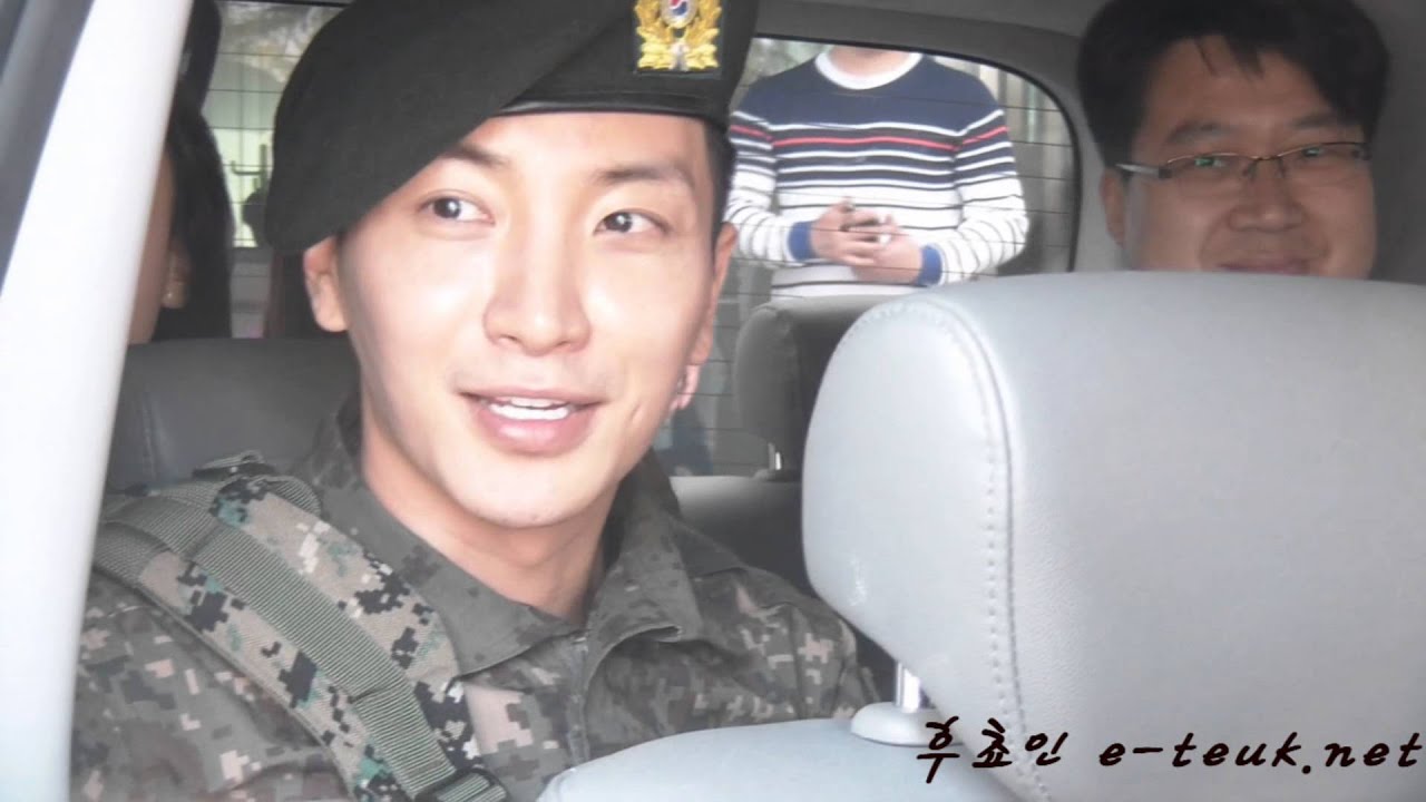 2013.04.22 입영문화제 이특 퇴근