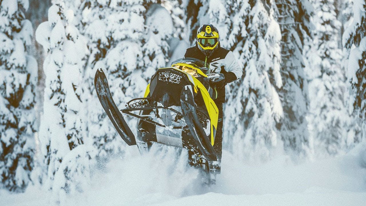 2020 Ski-Doo Trail & Crossover