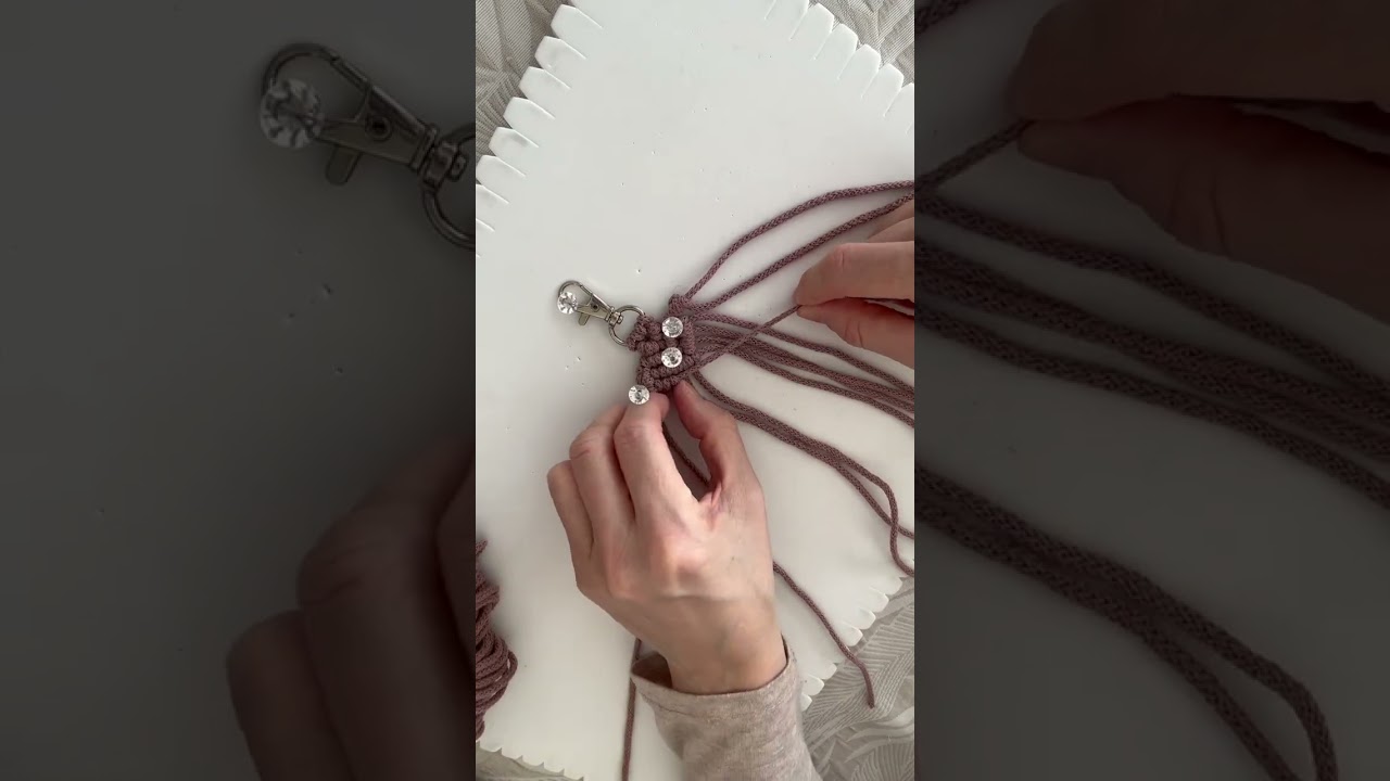 Jak na macramé přívěsek ve tvaru srdíčka