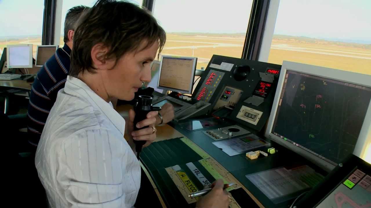 Aéroports de Lyon - La Tour de Contrôle : visite guidée / The Control Tower, a guided tour