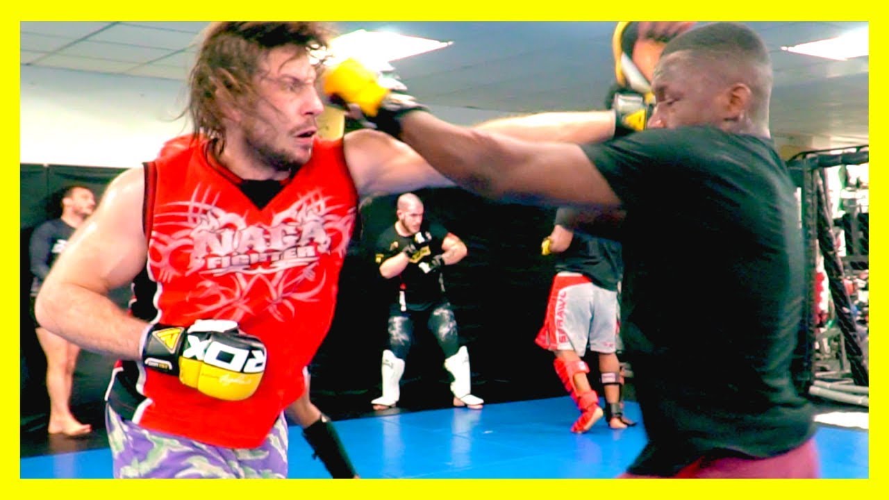 Perseverance of a MMA Fighter: Ashleigh Grimshaw Documentary (Part 2)