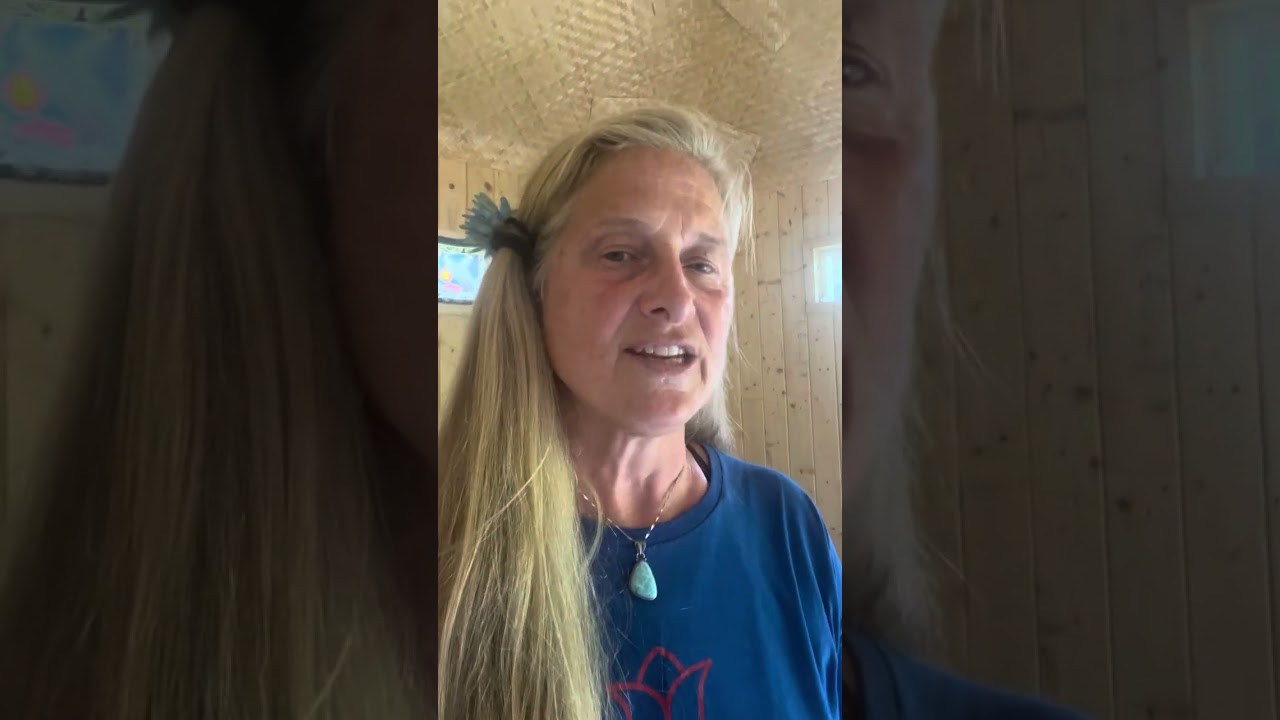 Introducing a new &ldquo;Temple Lomi massage&rdquo; healing space in Fern Acres, Hawaii @elizabethannfenton