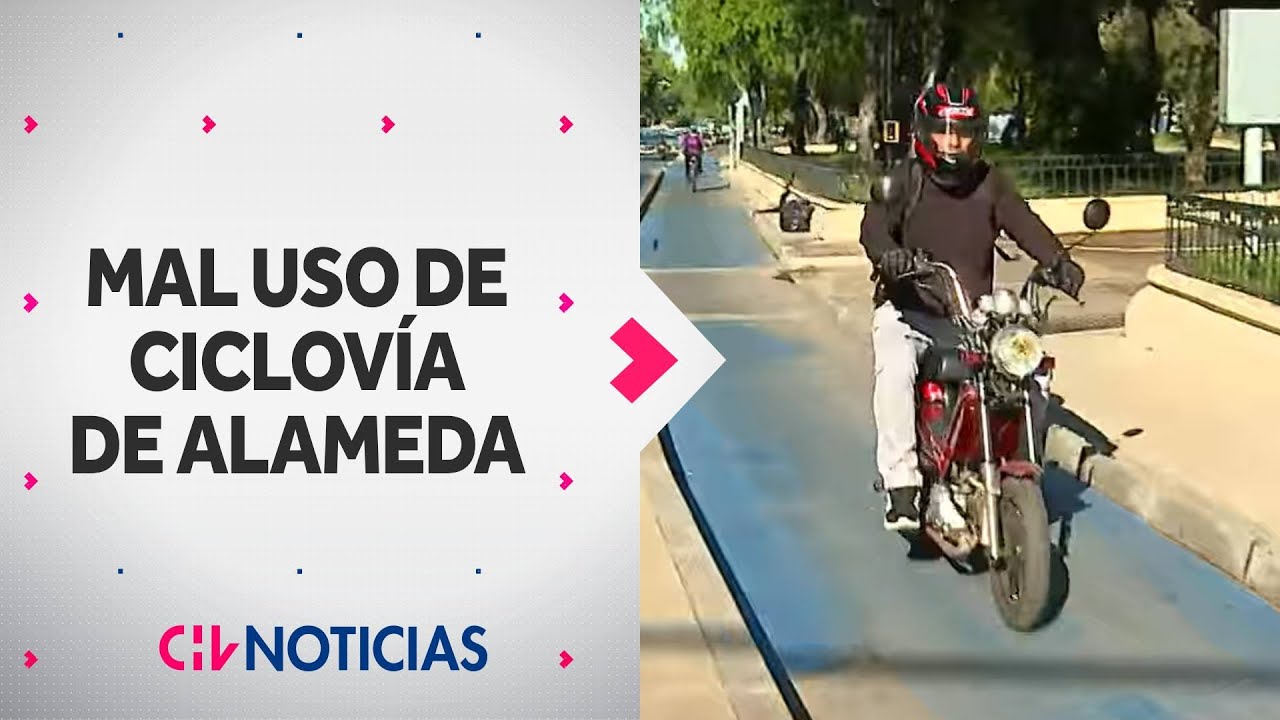 Acusan MAL USO de la nueva ciclov&iacute;a de la Alameda: Motocilistas la usan de atajo - CHV Noticias