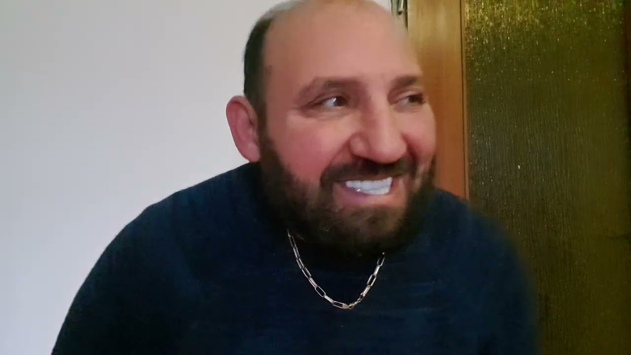 Se zice că niciodată, nu-i prea tîrziu, pentru a reveni la realitate.🤣🤣🤣🤣