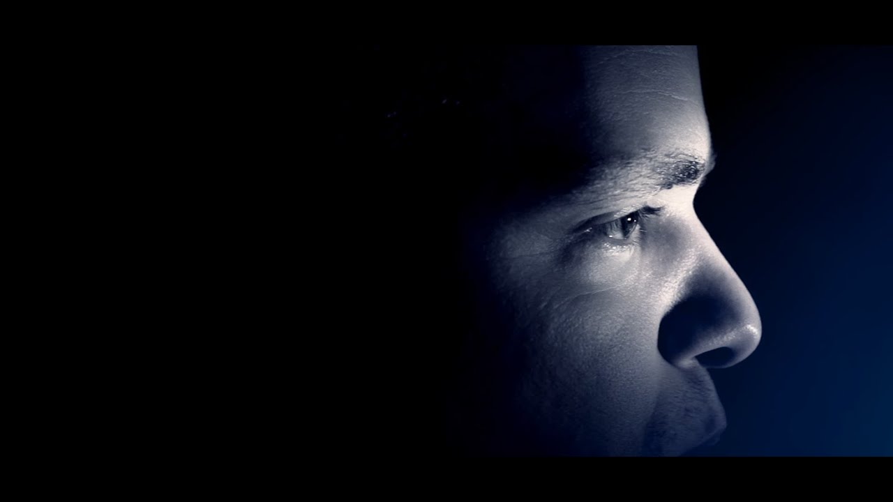 CROWN - ECRANS DE FUMEE (feat. SCYLLA)