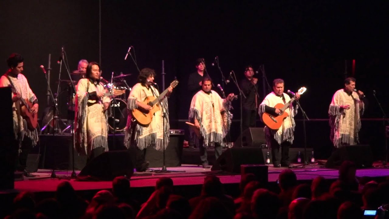 Los Kjarkas  (Teatro Caupolican, Santiago de Chile 20-09-2012)