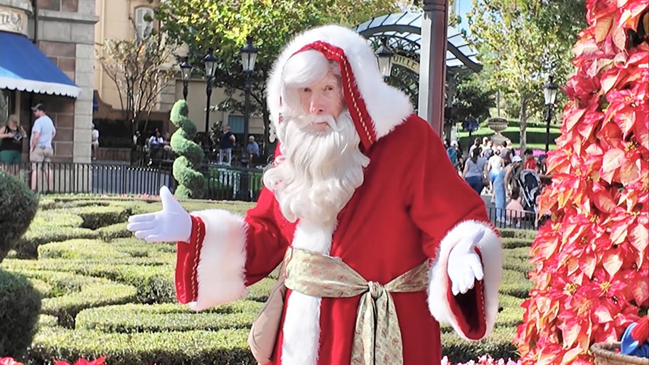 I Finally Made It To EPCOT Festival Of The Holidays 2025 - Candlelight Processional & World Showcase