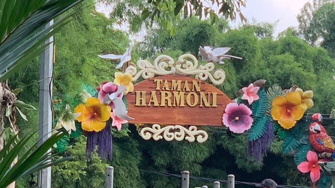 Jalan jalan ke Taman Harmoni Keputih Surabaya