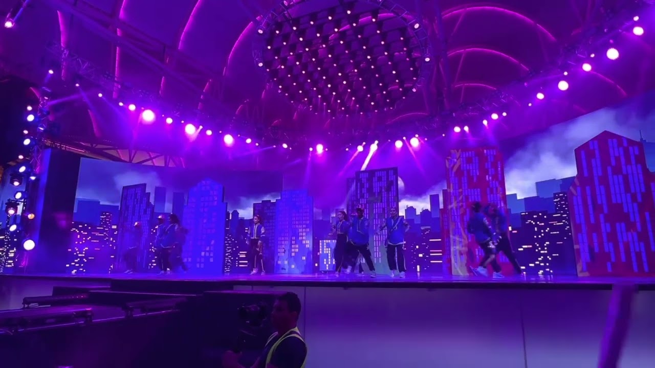 Skyline || happy New Year Party at Global Village Dubai || Show