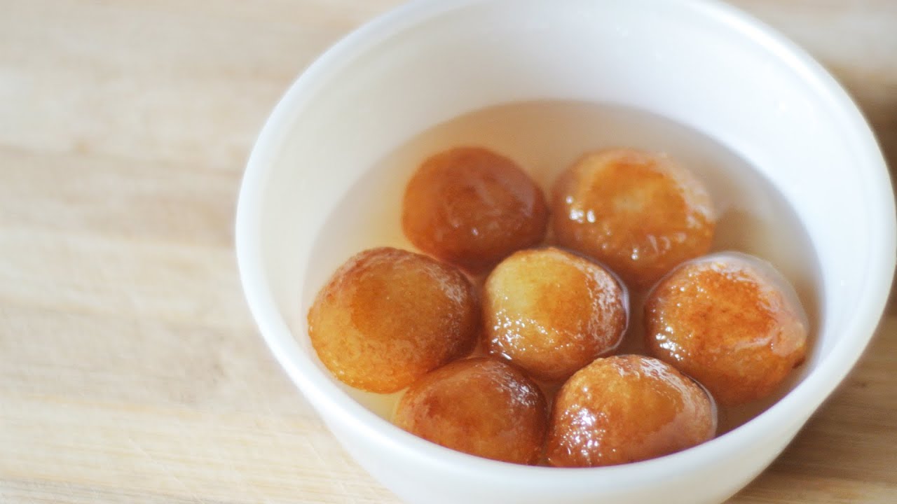 Easy Vegan Gulab Jamun Recipe (With just 4 Ingredients)