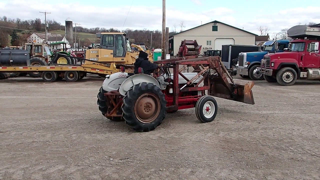 FORD 600 TRACTOR LOADER BACKHOE For Sale
