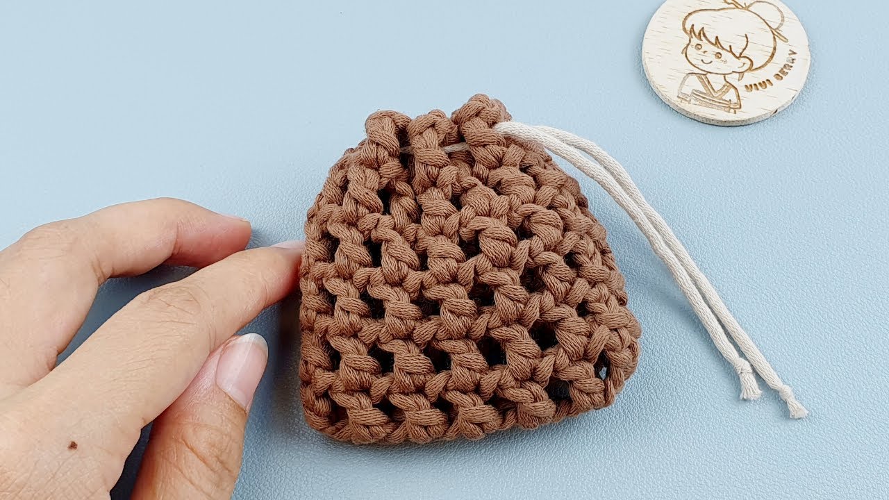 ๋Just 5 minutes Crochet Airpod Case Beginners Friendly | ViVi Berry DIY