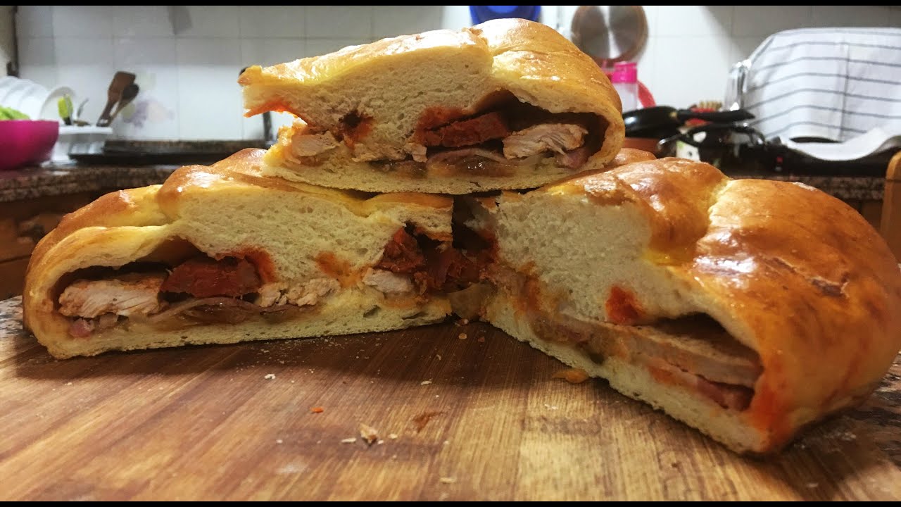 PAN PREÑAO  ASTURIANO (BOLLA O EMPANADA RELLENA CON CHORIZO Y TOCINO ) 🤤🤤