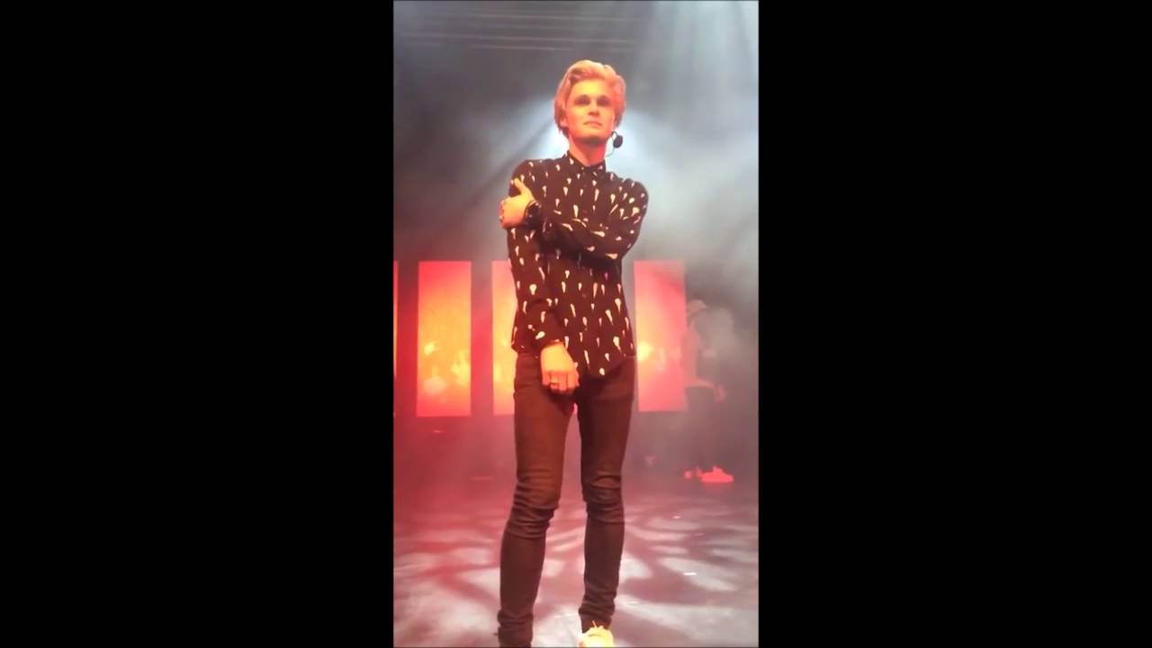 Moments of B-Brave #2 (L)