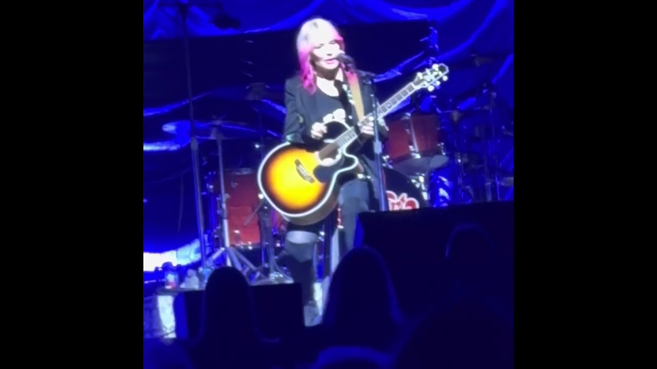 Heart’s Nancy Wilson shares how she gave Eddie Van Halen his first acoustic guitar & then a tribute 