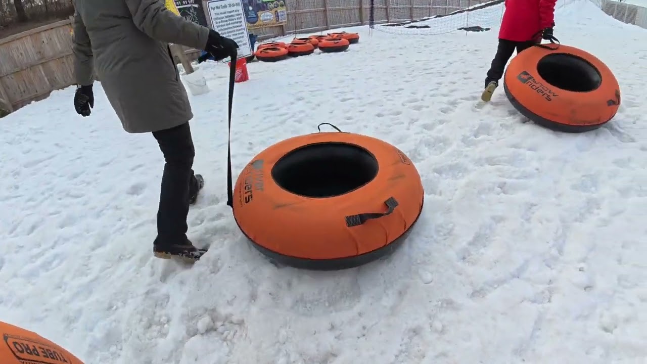 Snow tubing 