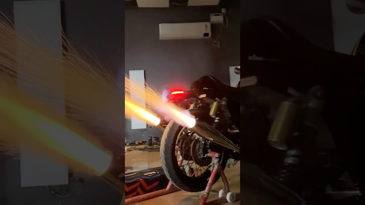 Flames in exhaust 😳💥 New exhaust in Town 🔥 Silver Stallion #gt650 #interceptor650 #royalenfield