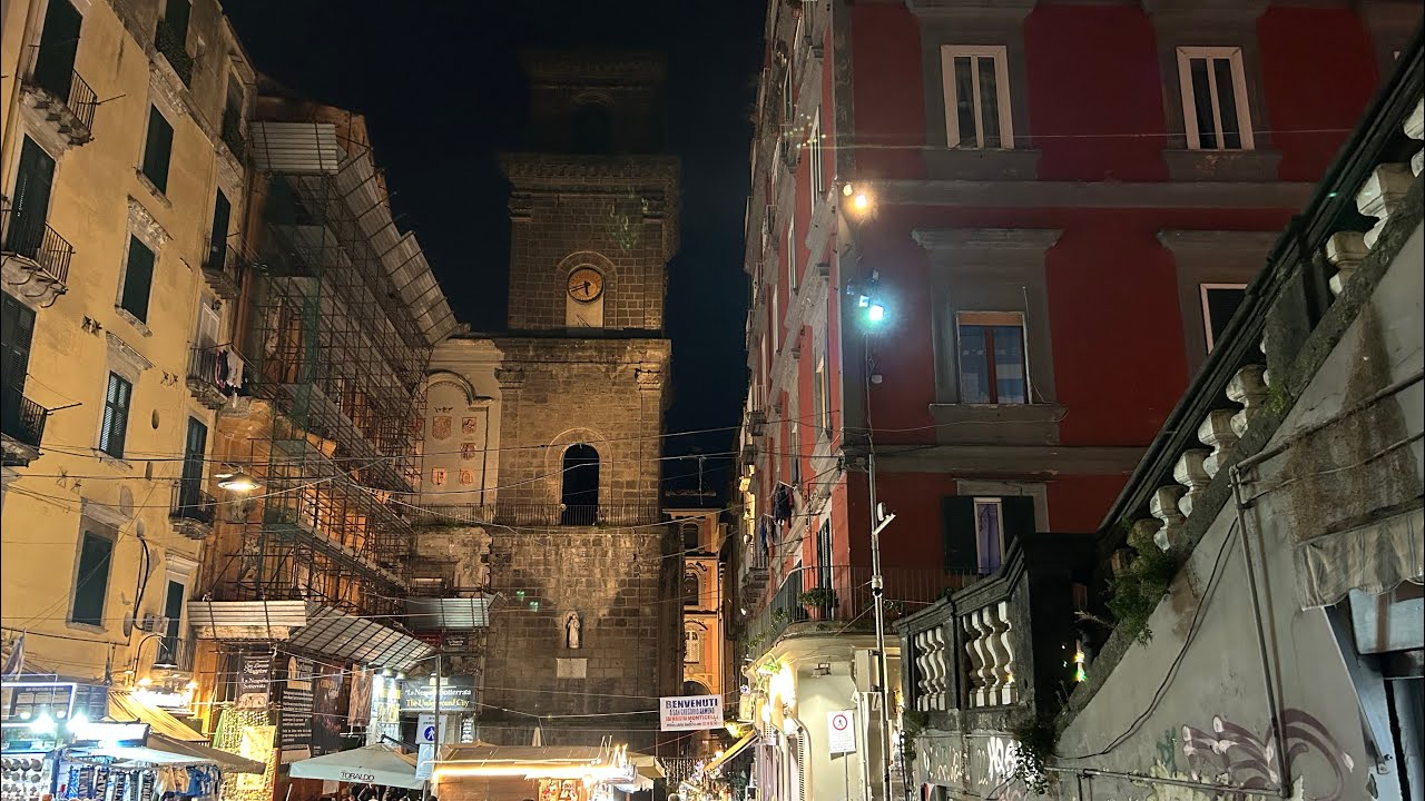 Napoli, Via San Gregorio Armeno (27.12.23)