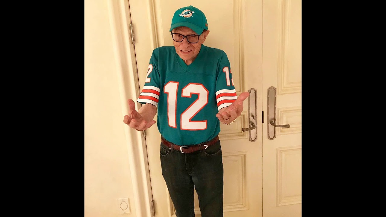 RIP Larry King! Died age 87! Talk show host dead but not forgotten! #LarryKing