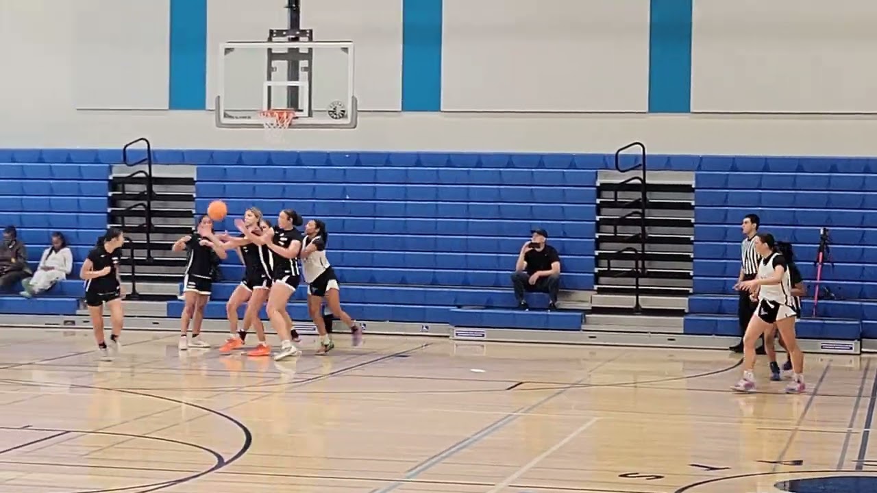 Valencia vs Fairmont Prep. Girls basketball. WeRun/Hoopers 4 Dayz Fall Preview. (October 2025)