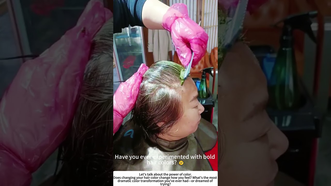 The Art of Transformation: Applying Hair Color 💆&zwj;♀️🧴