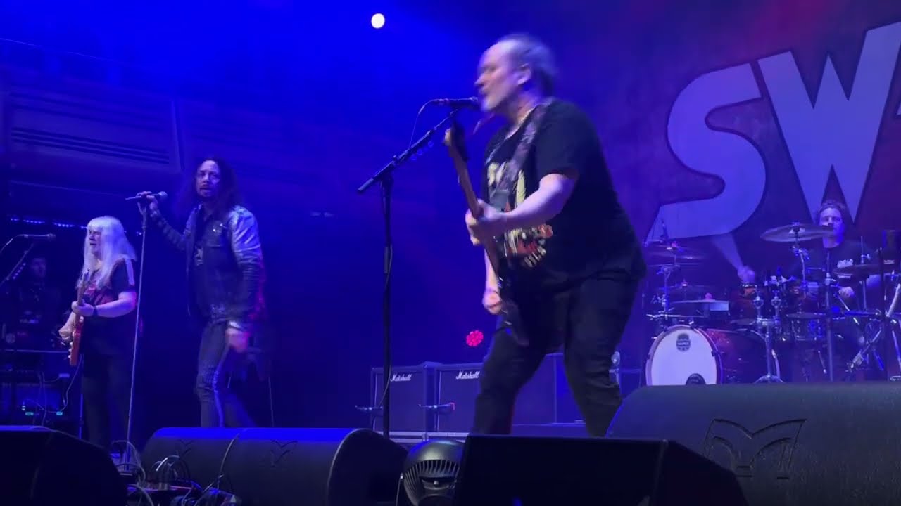 Sweet - ‘Hell Raiser’ live at The Apex, Bury St Edmunds, 12 December 2025
