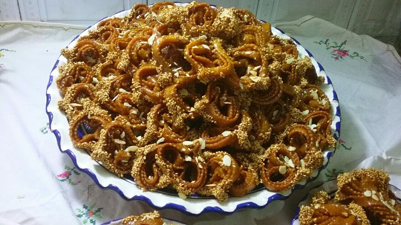 شباكية هشيشةشاربة لعسل وكتذوب فالفم 👌 بجميع مراحلها من العسل 🍯حتى التخزين