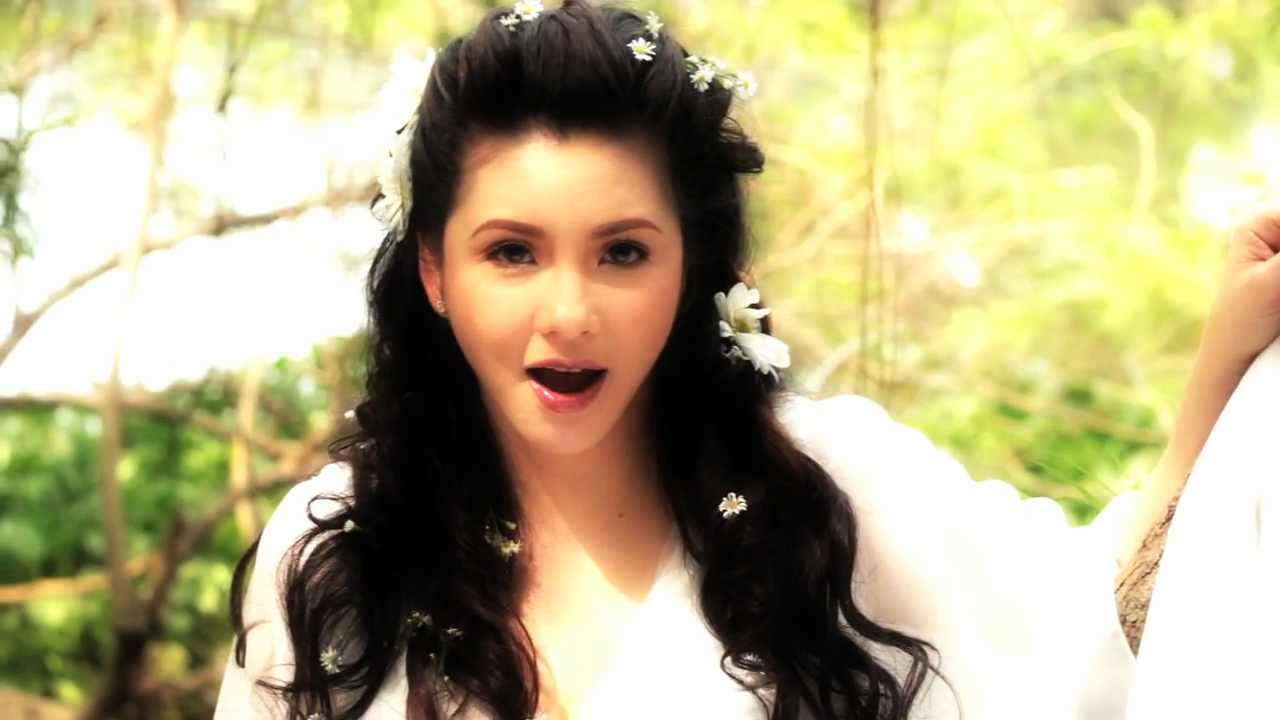 (HD) IN YOUR EYES : R2K NUMBER FOR SILVER REWIND CONCERT
