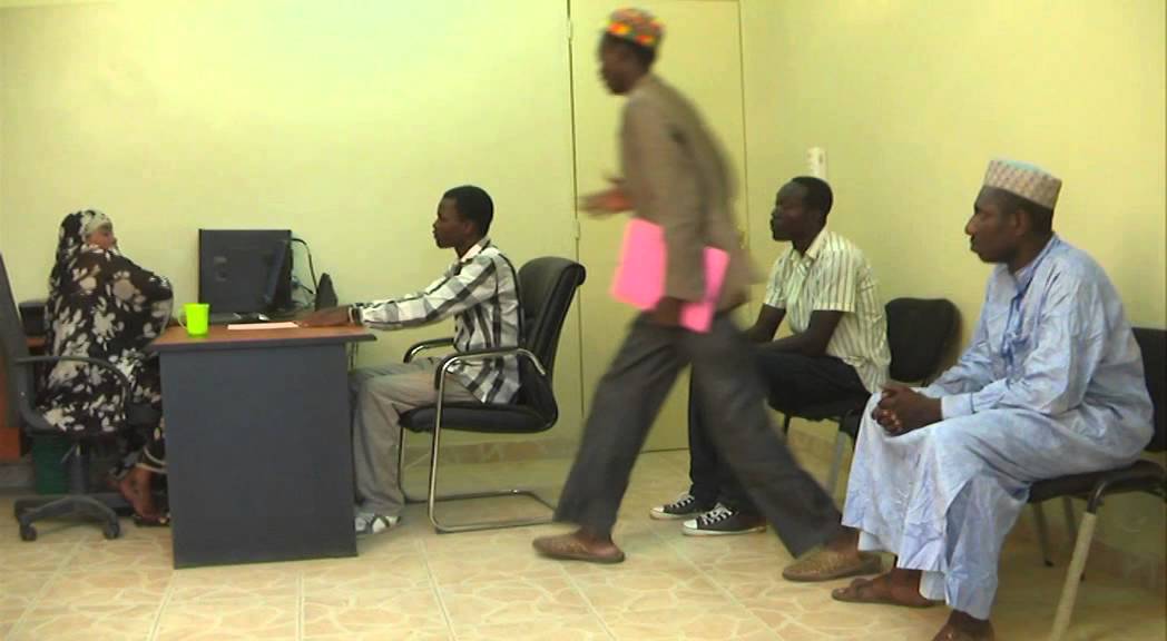 17 RECEPTIONNISTE I