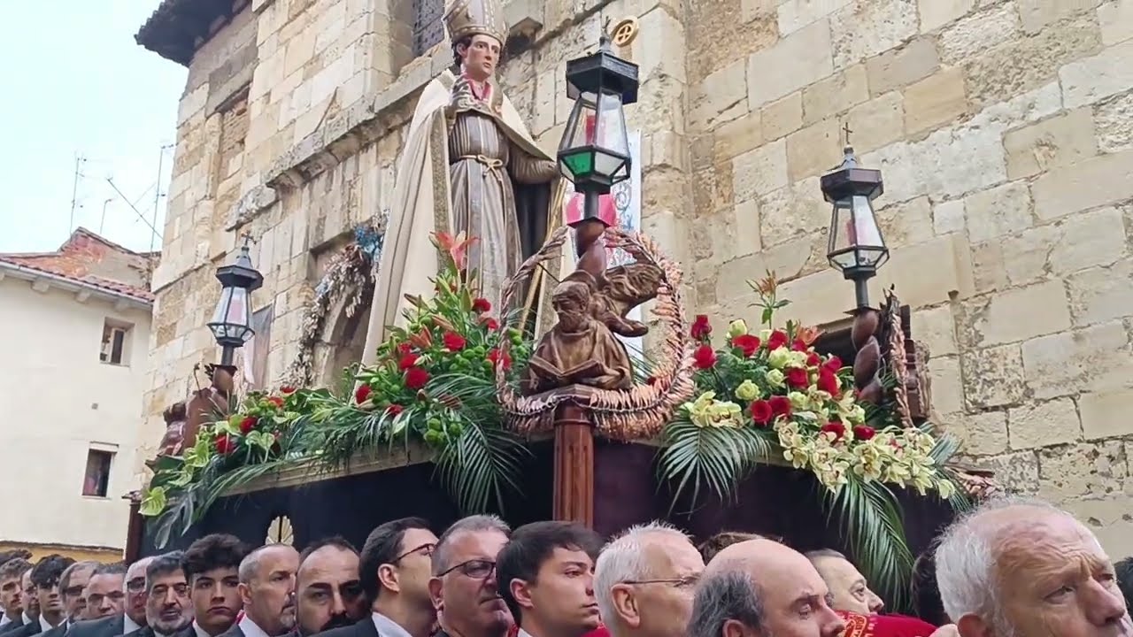 AM Angustias y Soledad (León) - Eterna - Procesión de San Martín 2023